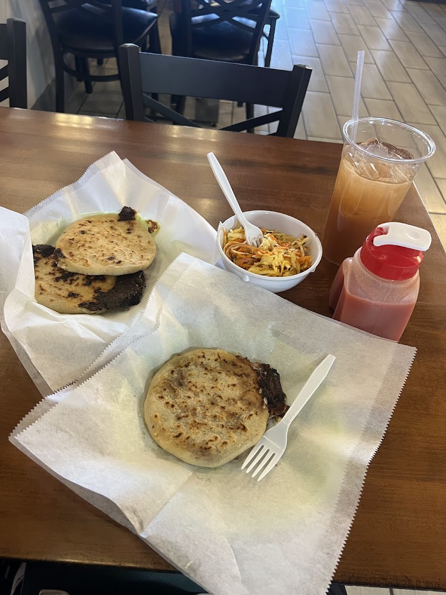 Pupuseria Doña Bessy Photos 2